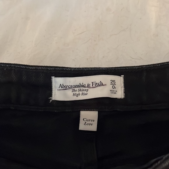 Abercrombie jeans. High rise skinny/ straight size 25 - Picture 3 of 3
